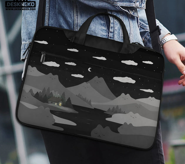 Black cat mountains laptop sleeve & bag