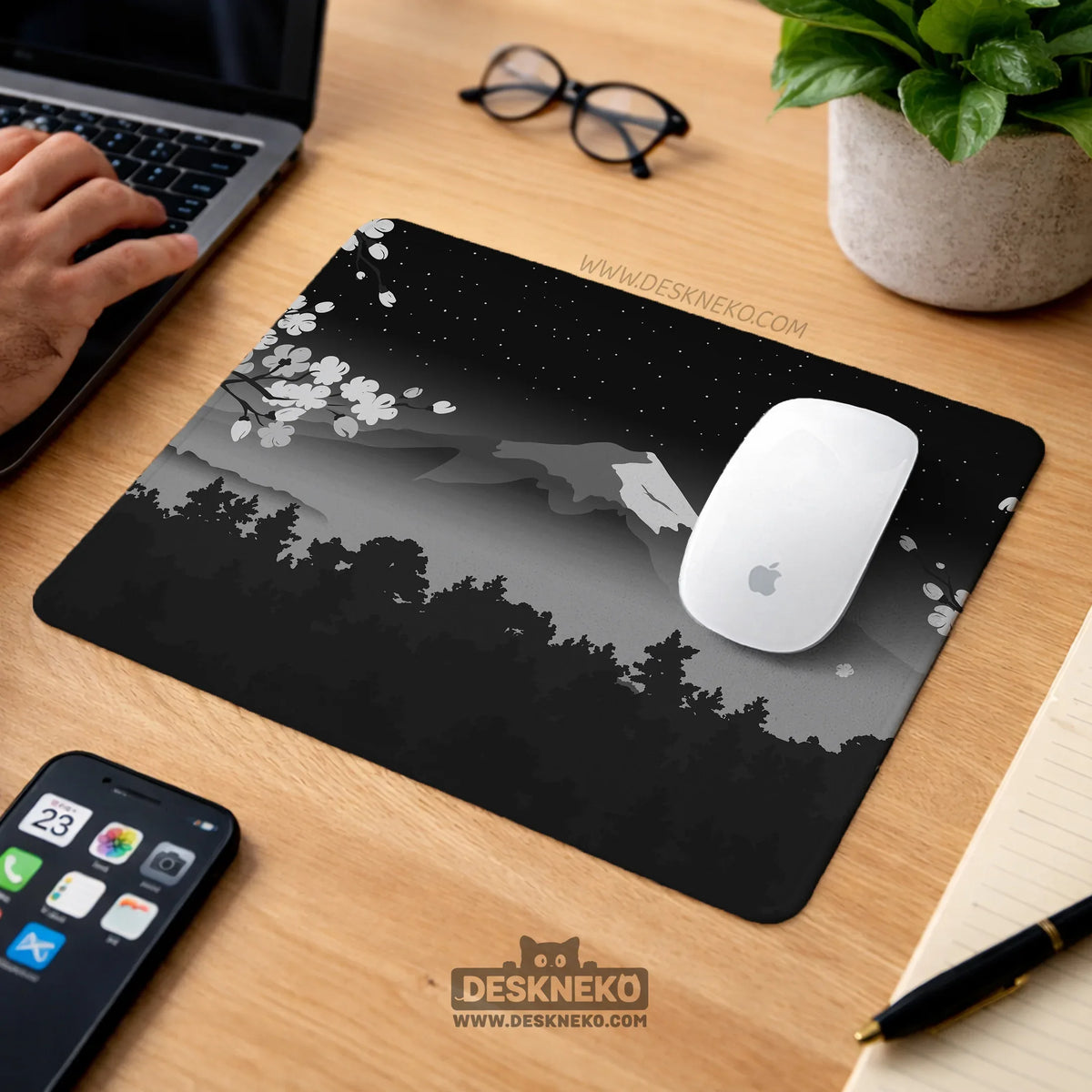 Black Mount Fuji Desk Mat - Deskneko