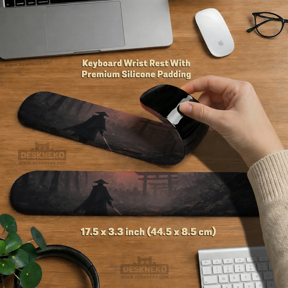 Samurai red moon ergonomic mousepad & keyboard wrist rest