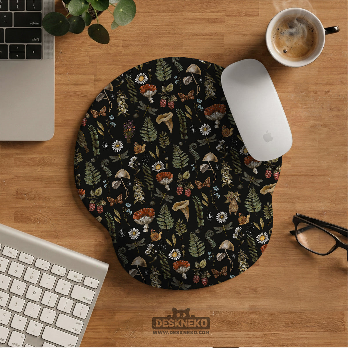 Woodland pattern wrist rest