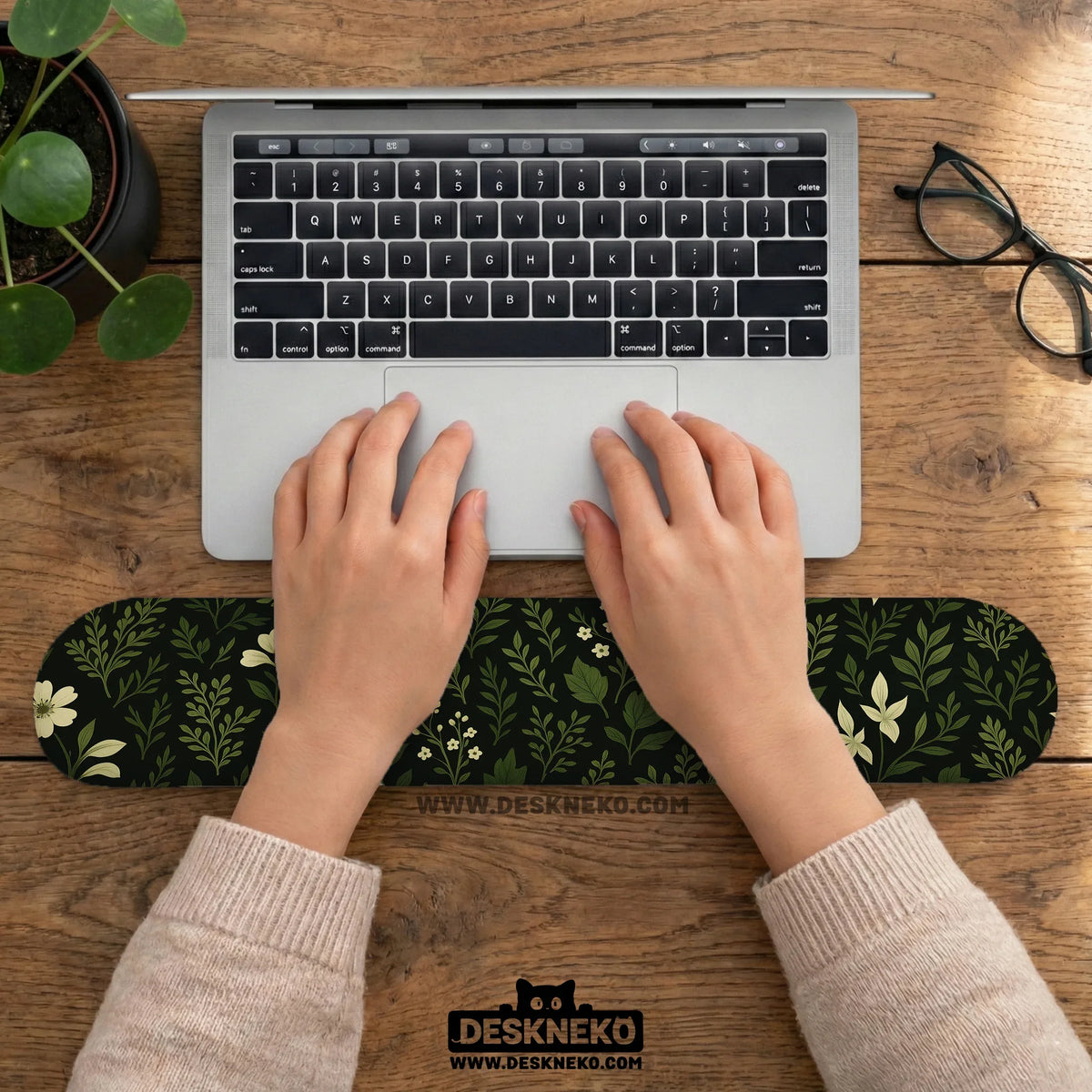 Botanical ergonomic mousepad with wrist rest for cozy desk setup