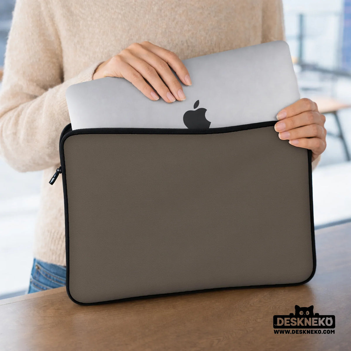 Cocoa laptop sleeve case, minimalist padded notebook cover