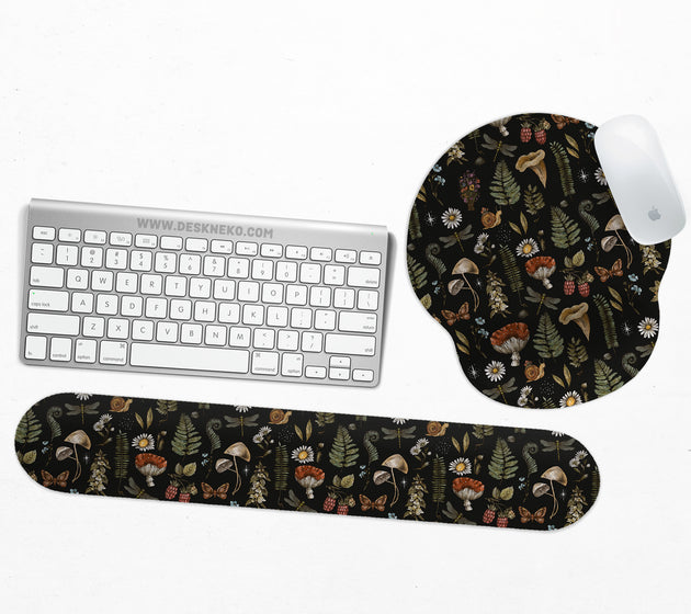 Woodland pattern wrist rest
