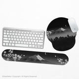 Black mount fuji ergonomic mousepad
