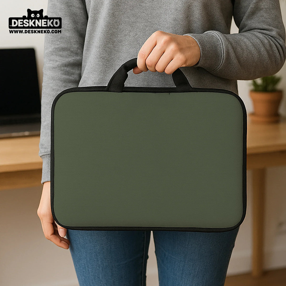Midnight olive laptop sleeve