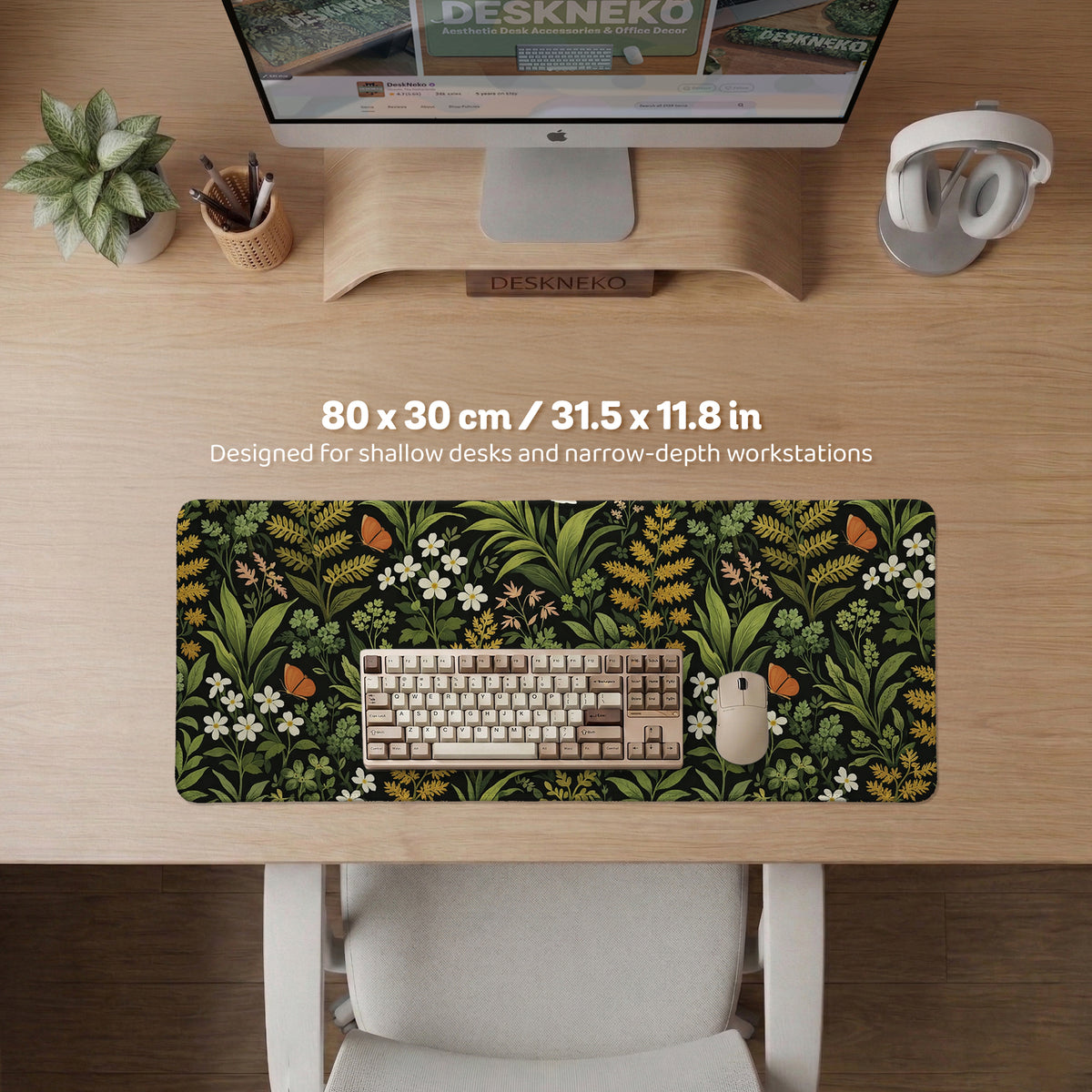 Dark botanical desk mat