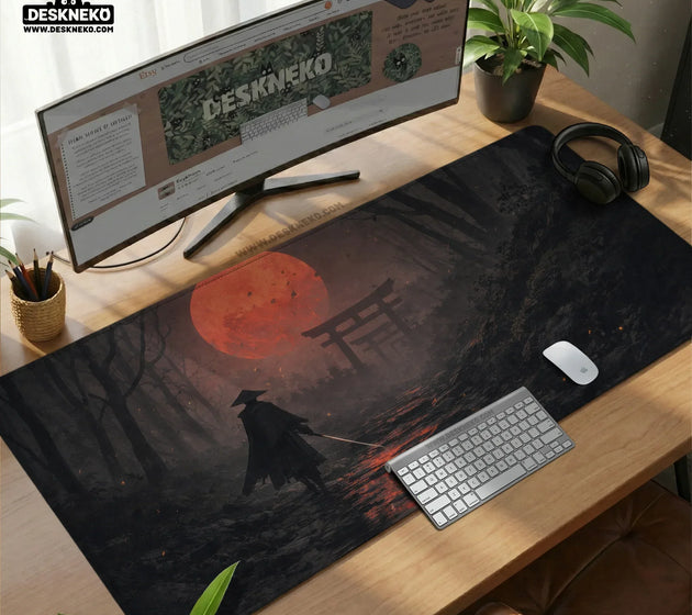Samurai red moon desk mat mousepad