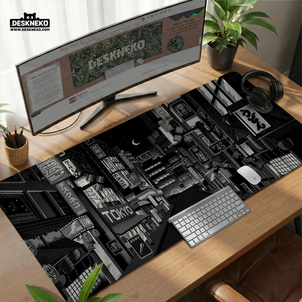 Black white tokyo desk mat