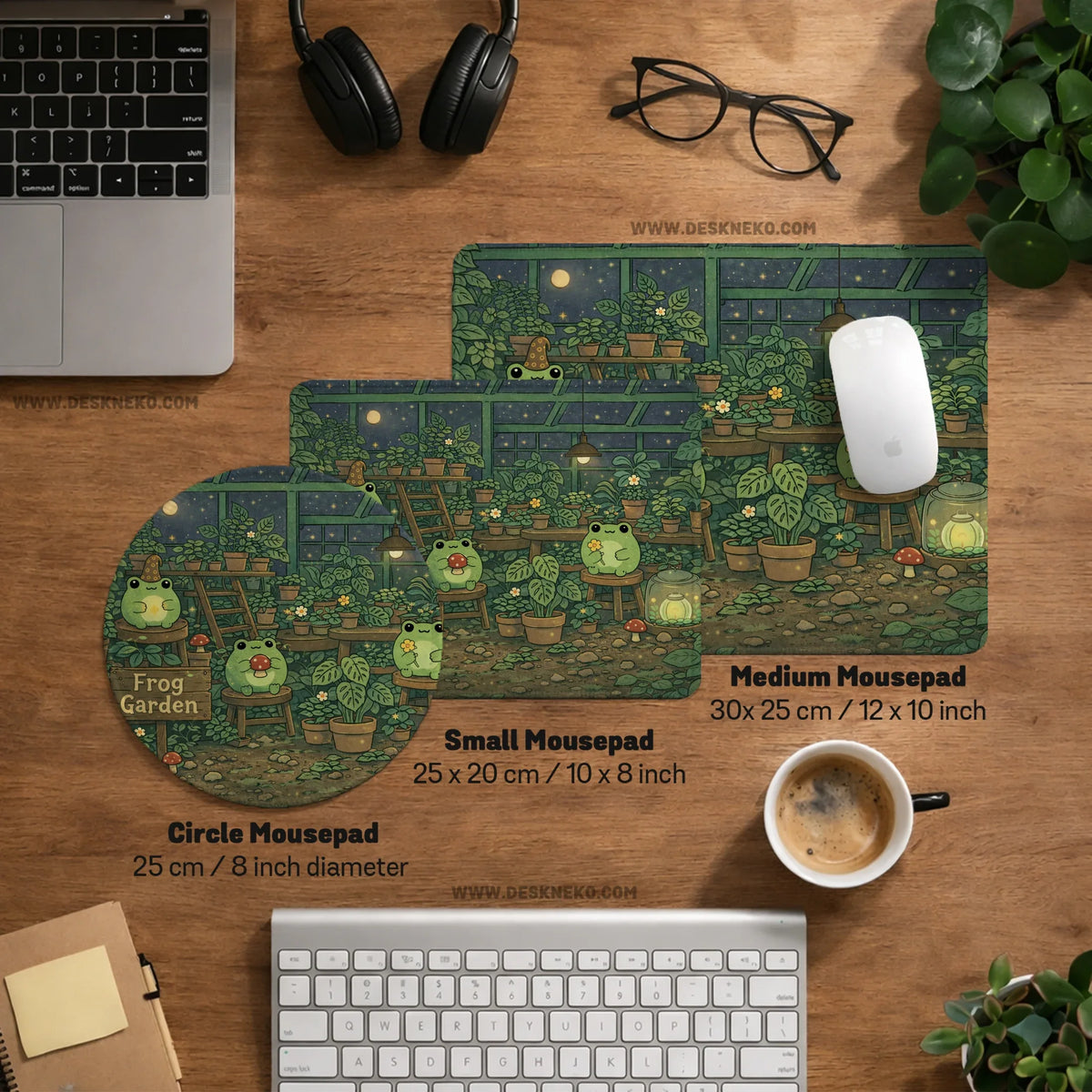 Frog garden deskmat