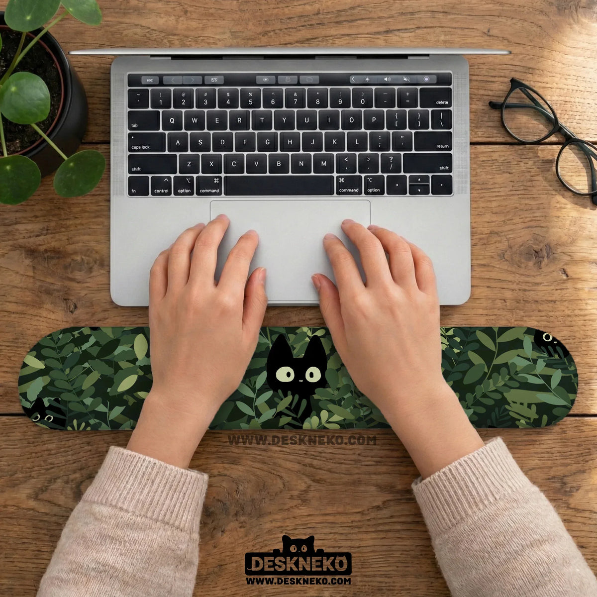 Botanical cat ergonomic mousepad with wrist rest for desk comfort