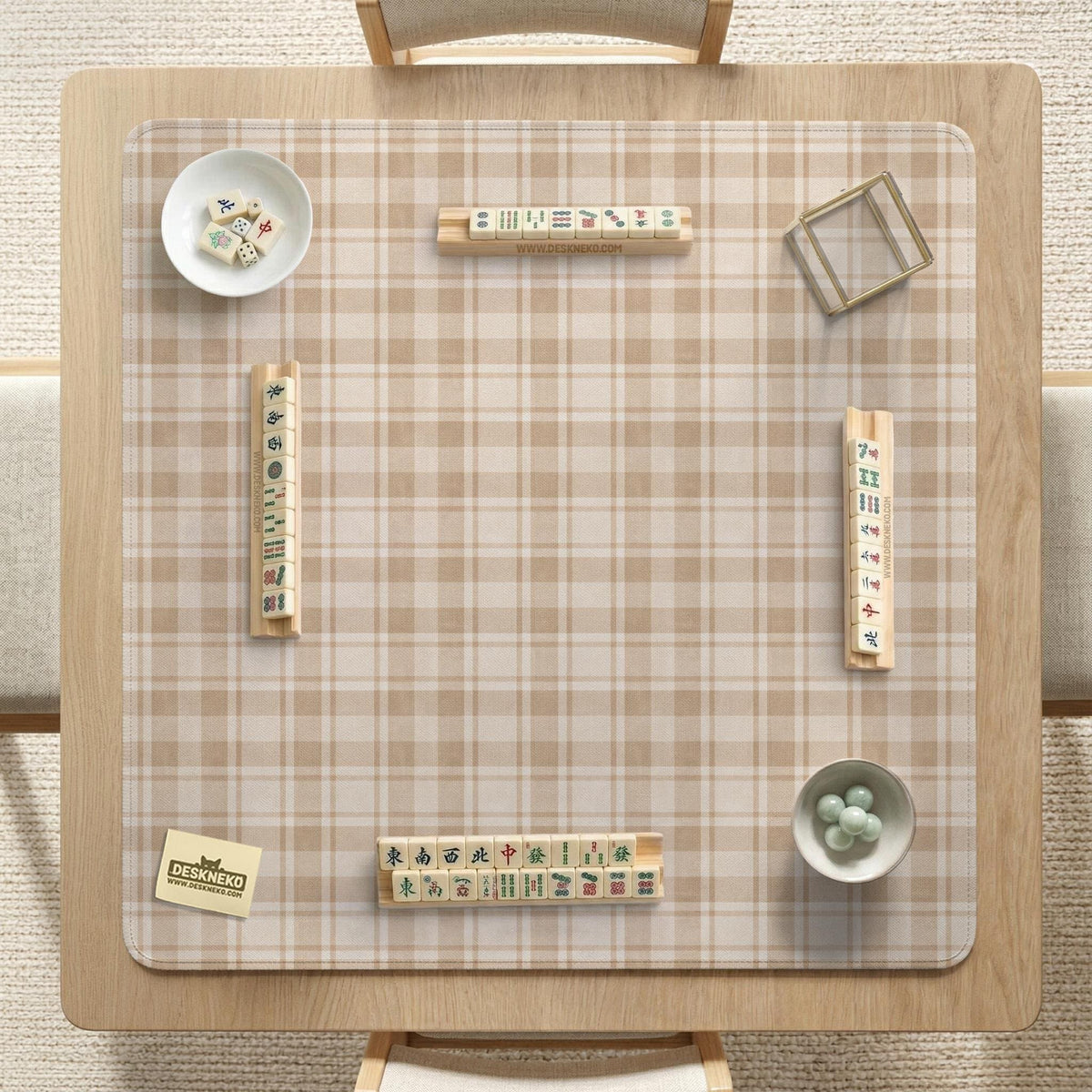 Beige plaid mahjong mat with a cream tartan pattern on a neutral background.